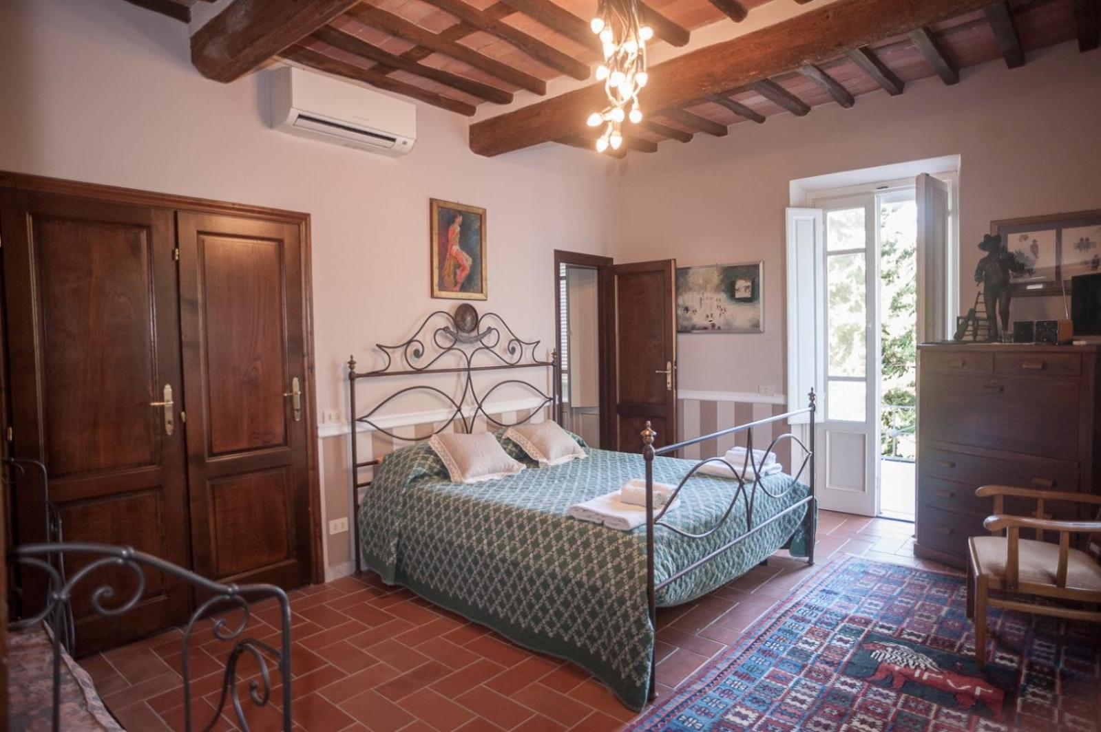 Bed & Breakfast Marinsky , Lucca Pietrasanta